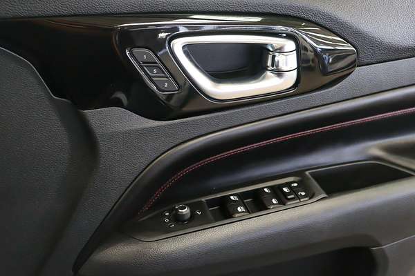 2023 Jeep Compass Trailhawk M6