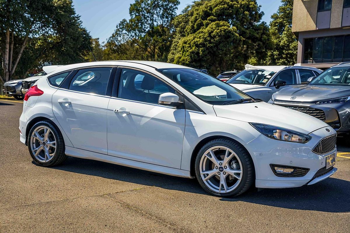 2016 Ford Focus Titanium LZ