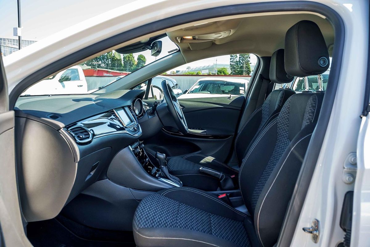 2017 Holden Astra RS BK