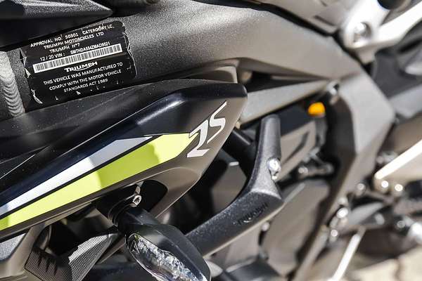 2020 Triumph STREET TRIPLE