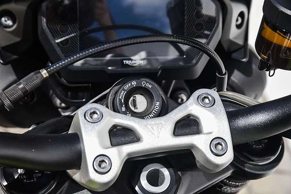 2020 Triumph STREET TRIPLE