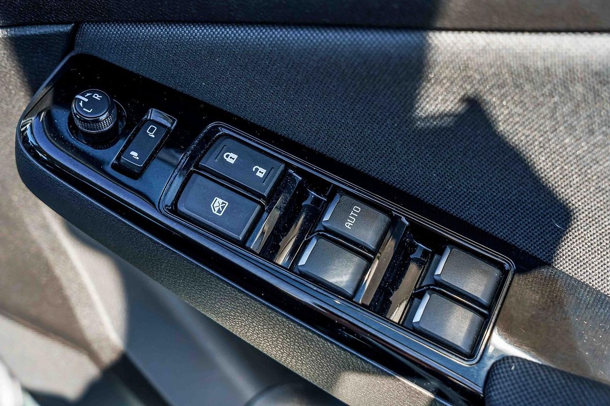 2025 Isuzu MU-X LS-U