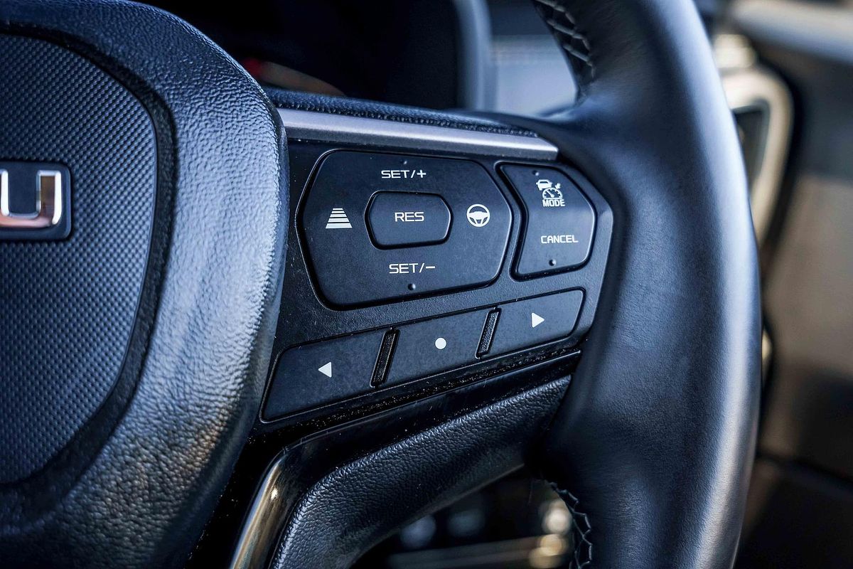 2025 Isuzu MU-X LS-U