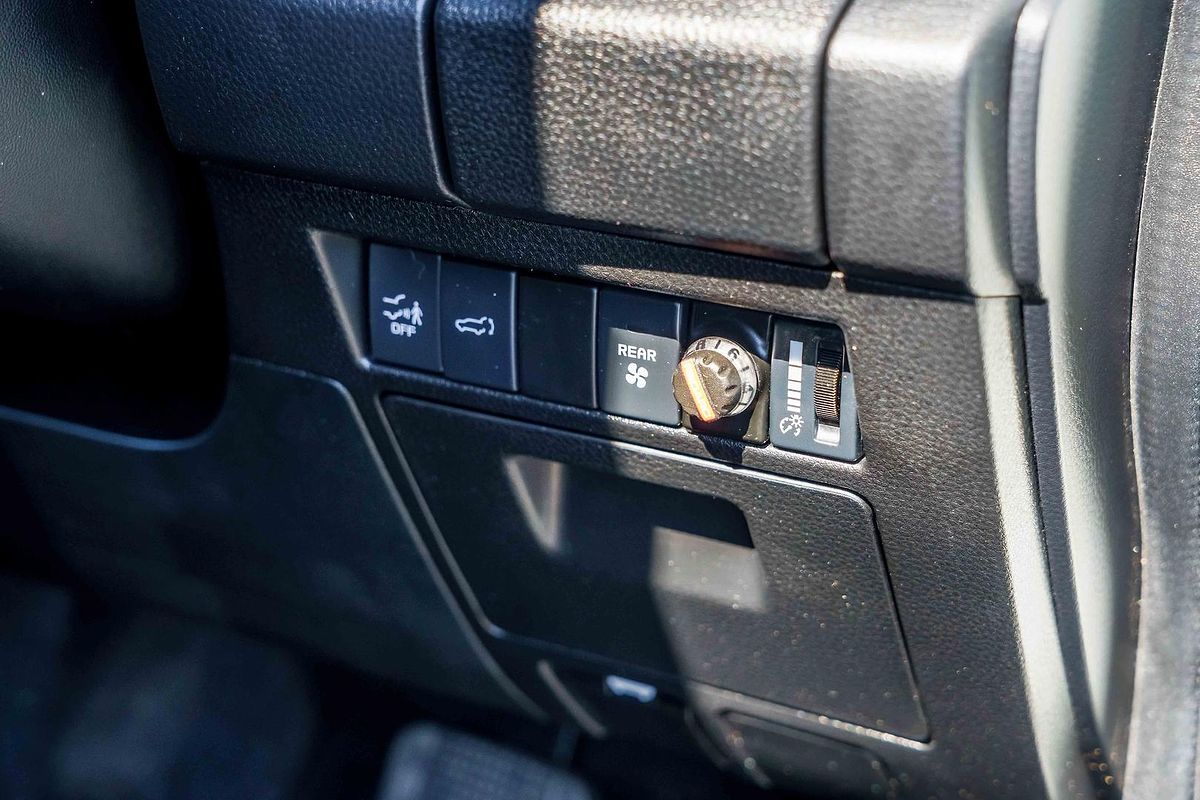 2025 Isuzu MU-X LS-U