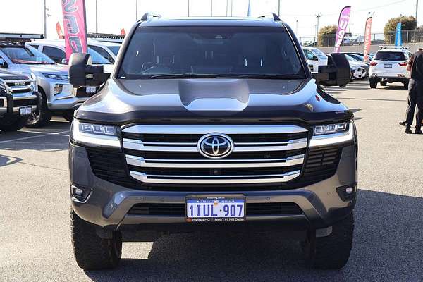 2023 Toyota Landcruiser Sahara FJA300R