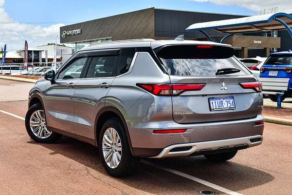 2023 Mitsubishi Outlander LS ZM