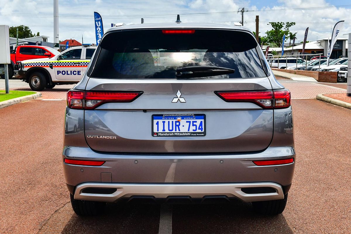 2023 Mitsubishi Outlander LS ZM