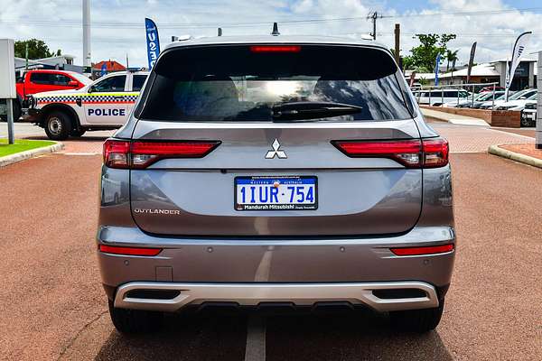 2023 Mitsubishi Outlander LS ZM