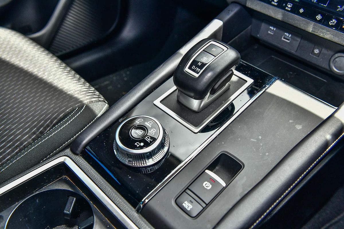 2023 Mitsubishi Outlander LS ZM