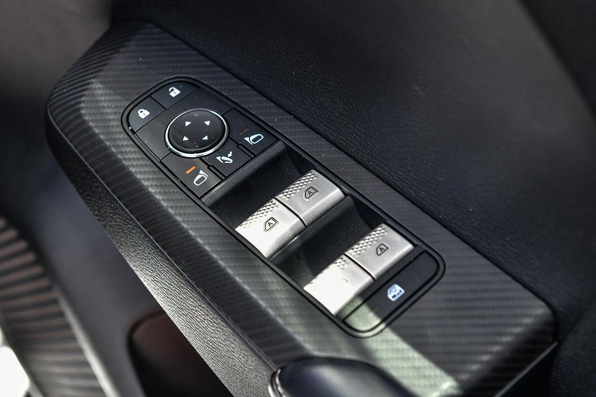 2023 Mitsubishi Outlander LS ZM