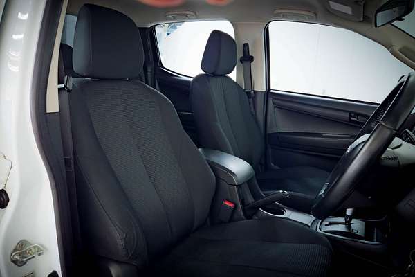 2019 Isuzu D-MAX SX High Ride Rear Wheel Drive