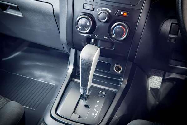 2019 Isuzu D-MAX SX High Ride Rear Wheel Drive