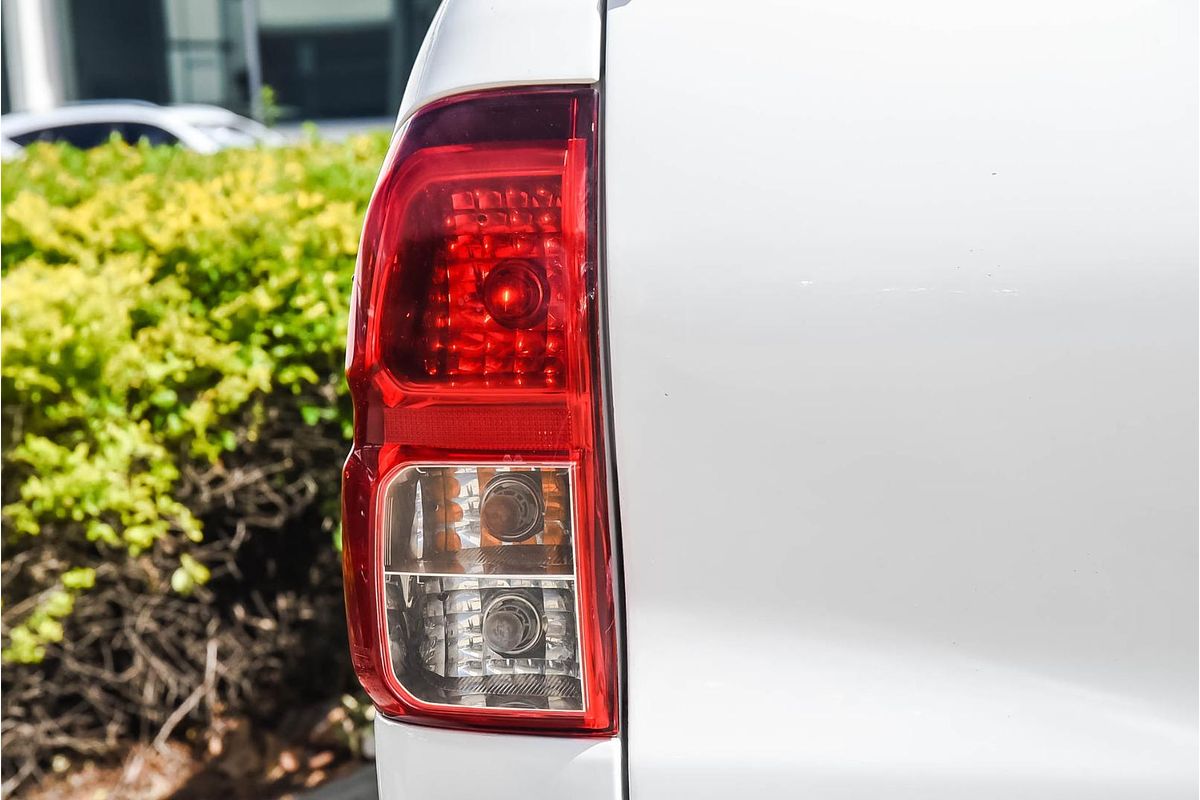 2018 Toyota Hilux SR5 GUN126R 4X4