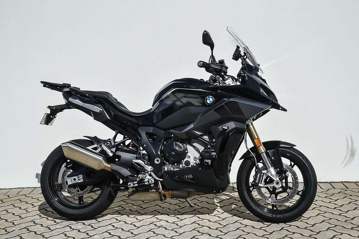 2023 BMW S 1000 XR Triple Black S 1000