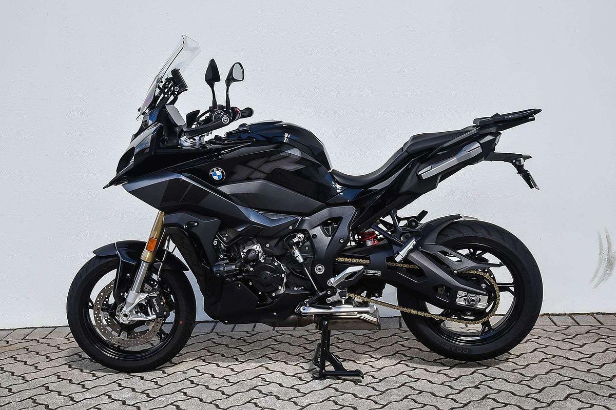 2023 BMW S 1000 XR Triple Black S 1000