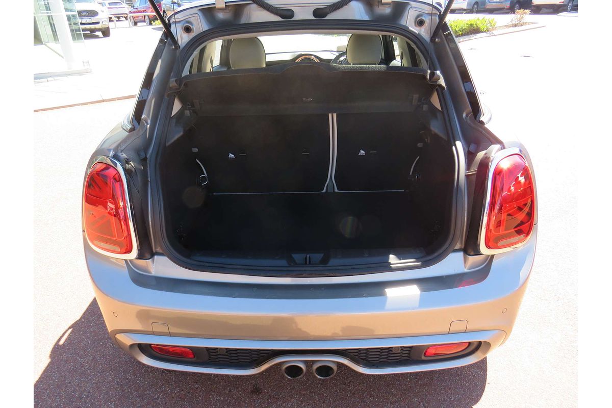 2019 MINI Hatch Cooper S F55 LCI