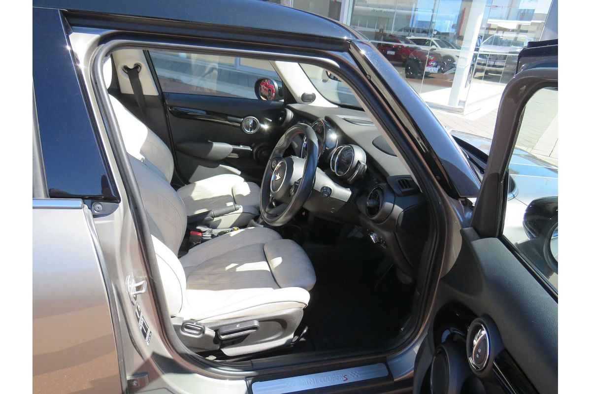 2019 MINI Hatch Cooper S F55 LCI