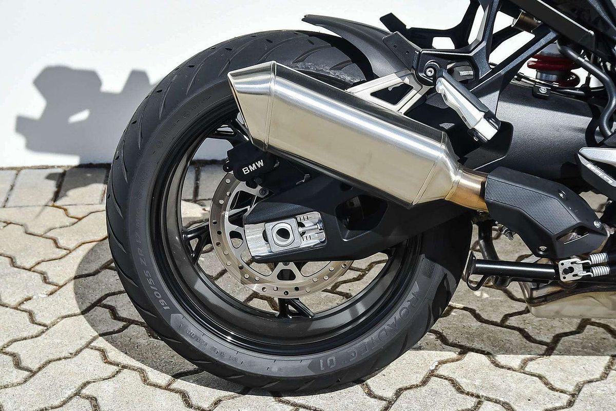 2023 BMW S 1000 XR Triple Black S 1000