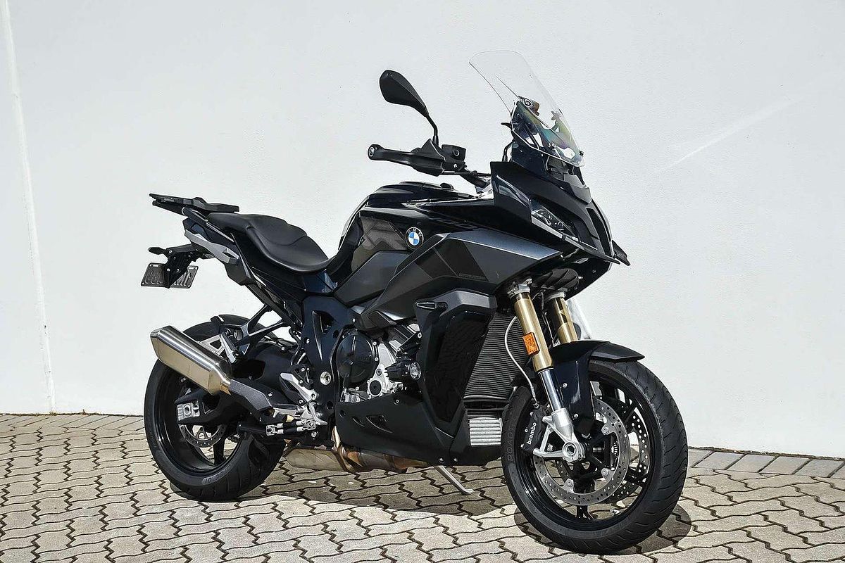 2023 BMW S 1000 XR Triple Black S 1000