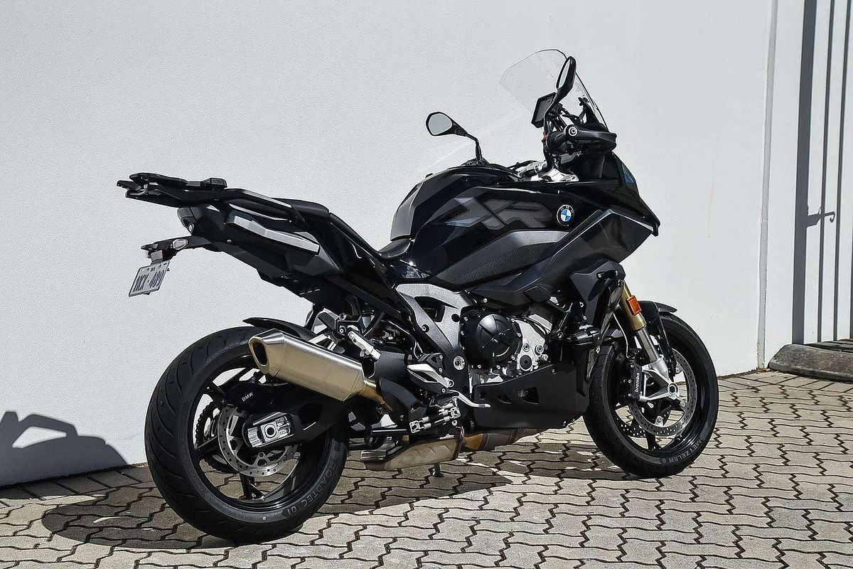 2023 BMW S 1000 XR Triple Black S 1000