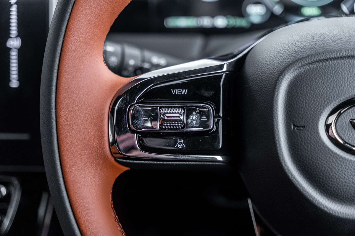 2025 GAC M8 2.0T PHEV LUXURY