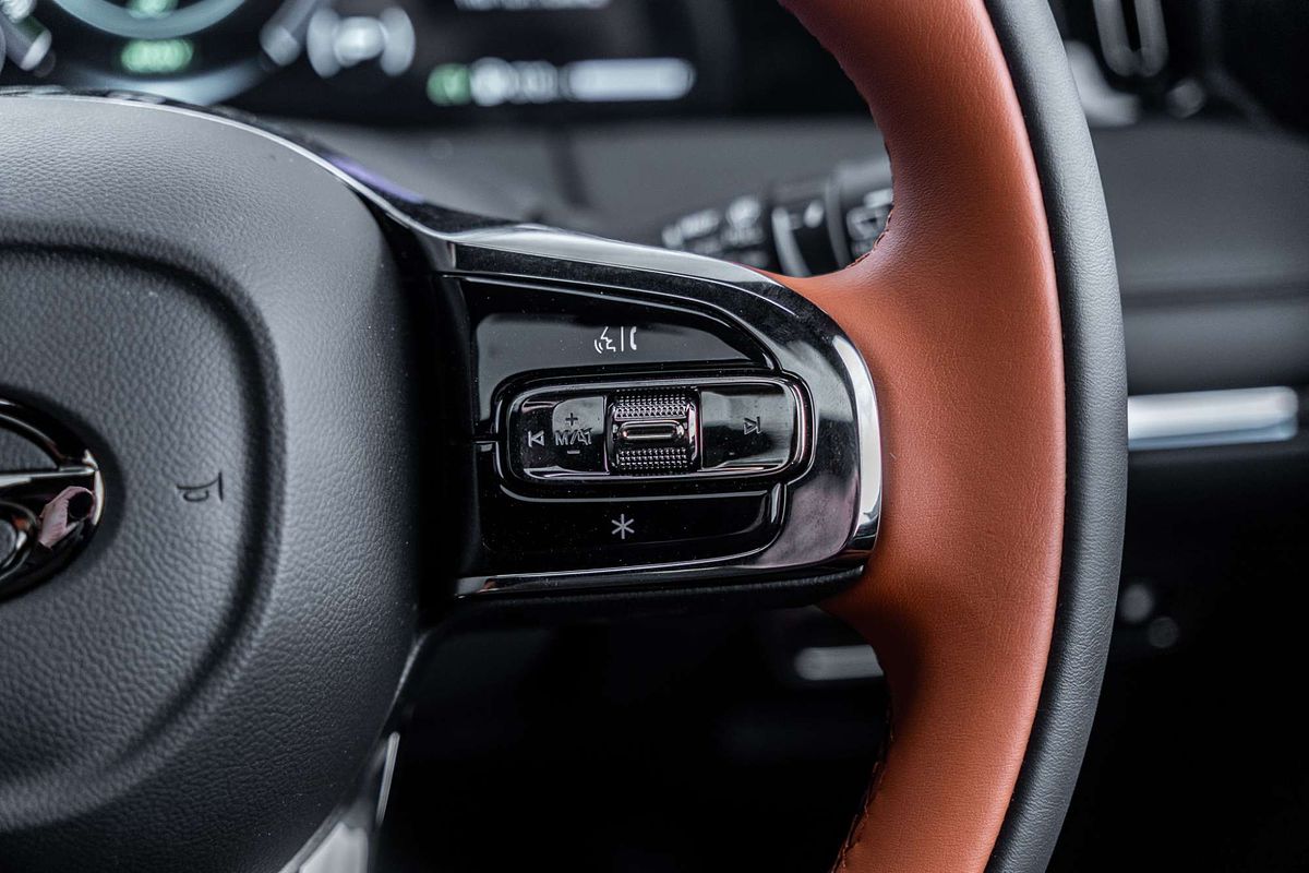 2025 GAC M8 2.0T PHEV LUXURY