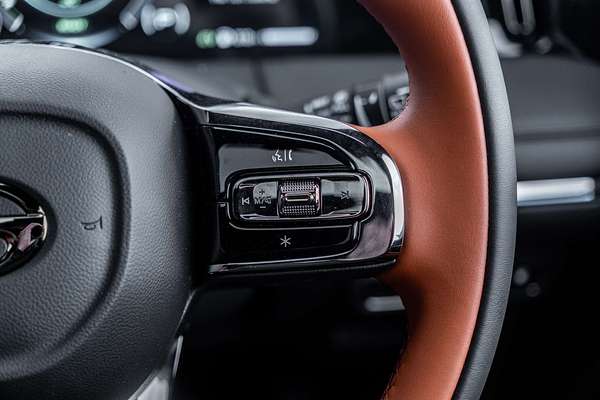 2025 GAC M8 2.0T PHEV LUXURY