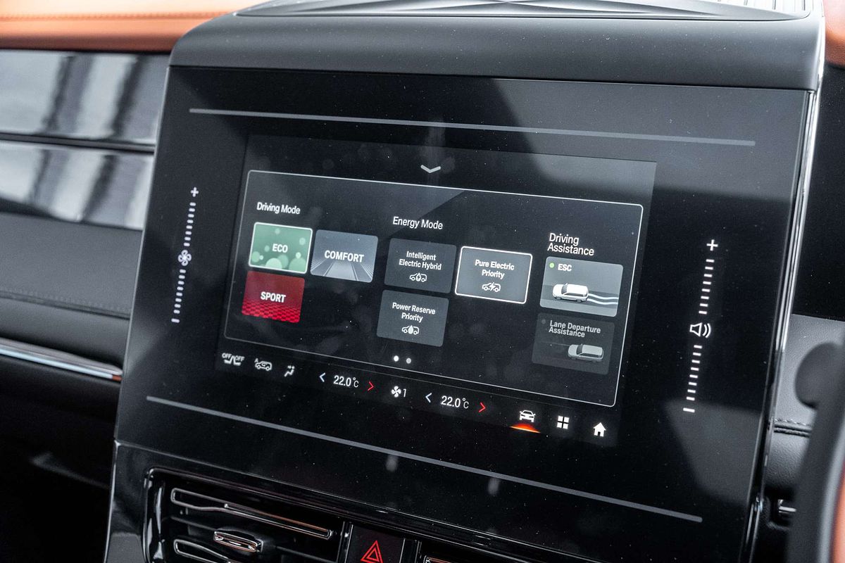 2025 GAC M8 2.0T PHEV LUXURY