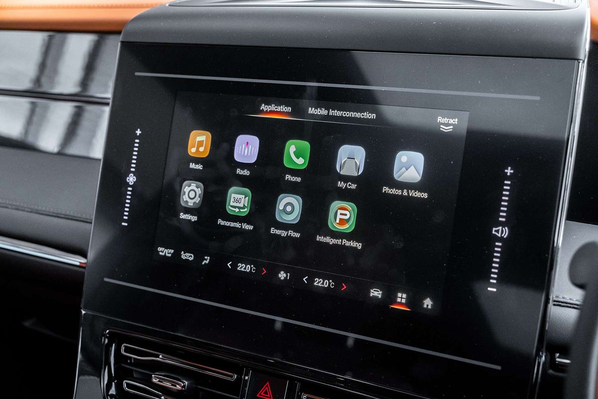 2025 GAC M8 2.0T PHEV LUXURY