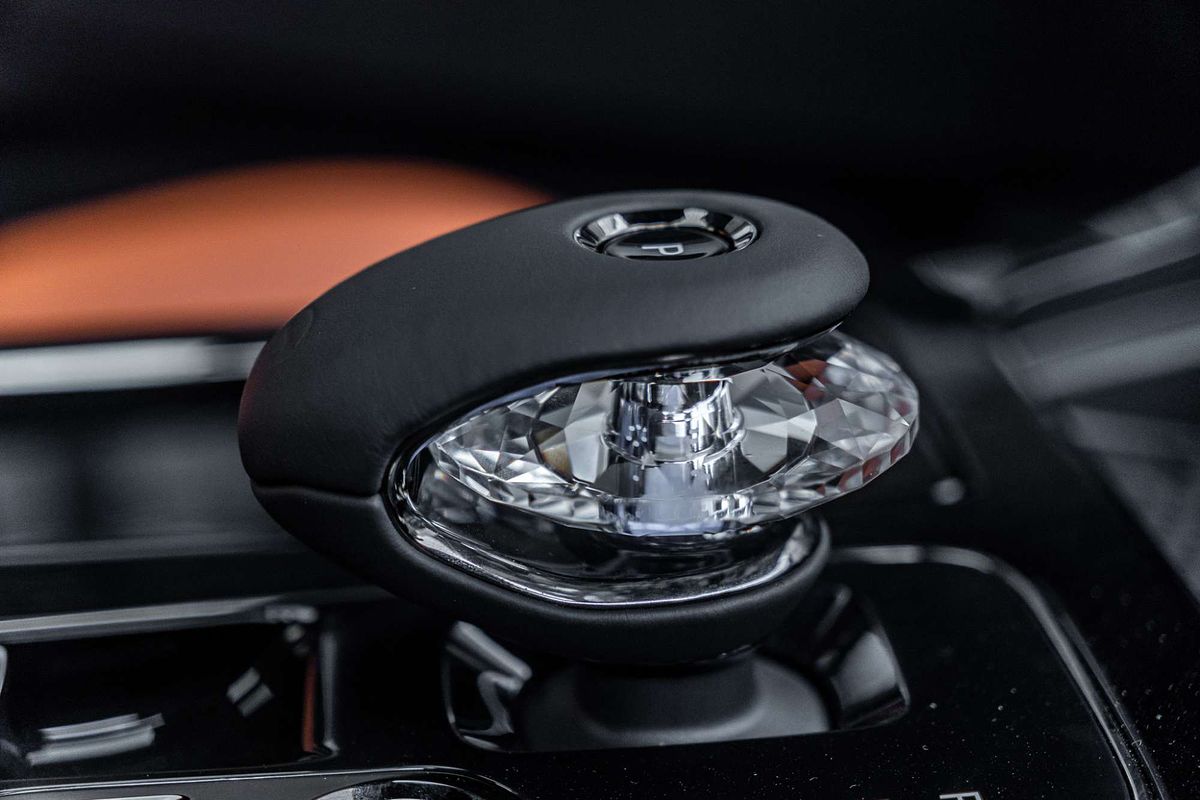 2025 GAC M8 2.0T PHEV LUXURY