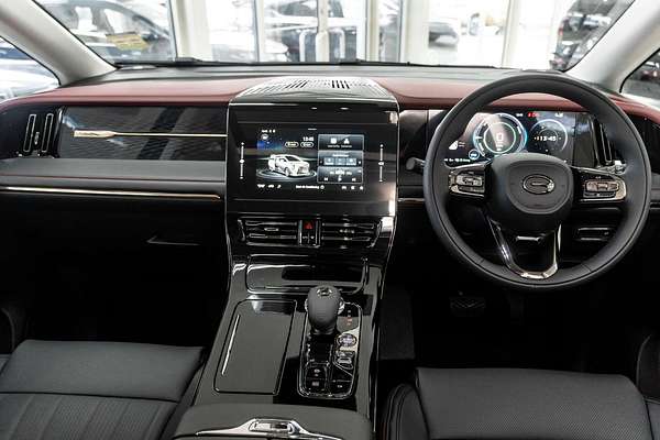 2025 GAC M8 2.0T PHEV PREMIUM