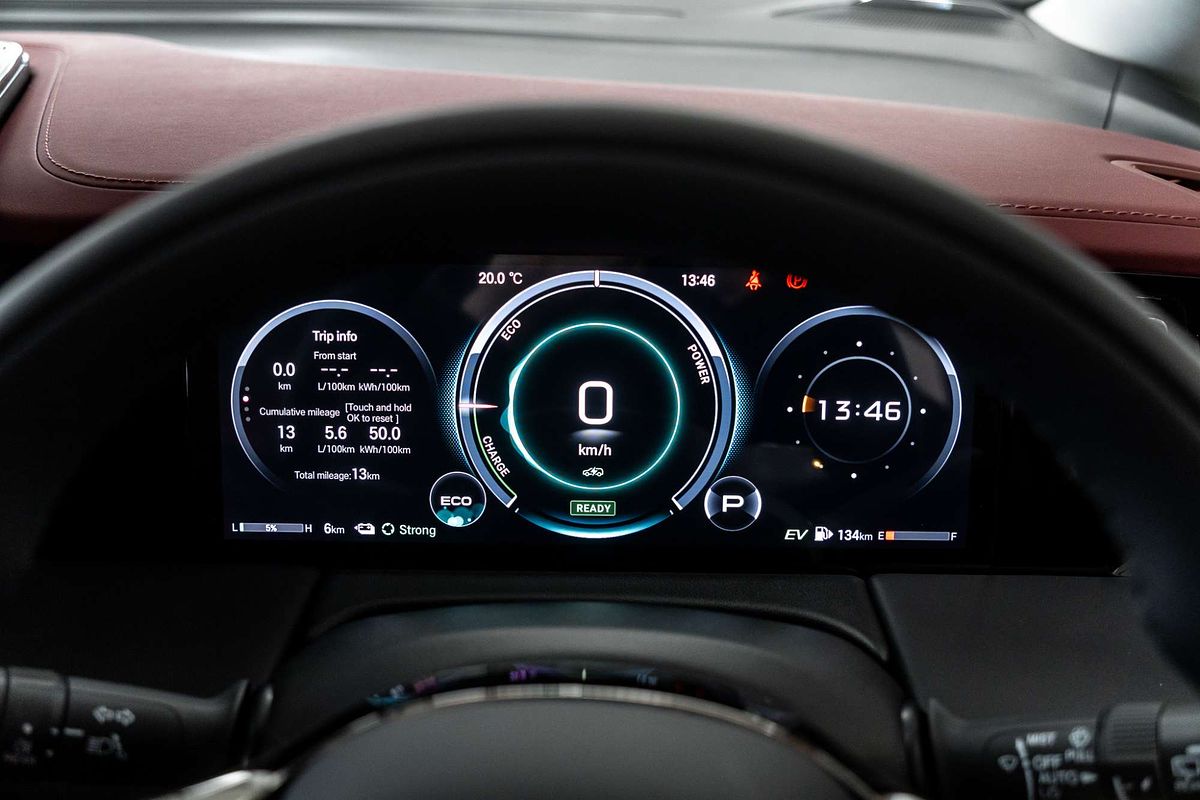 2025 GAC M8 2.0T PHEV PREMIUM