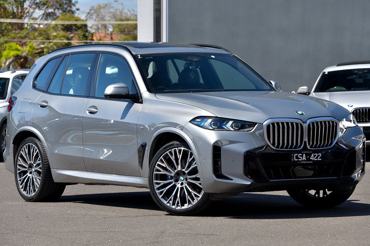 2023 BMW X5 xDRIVE40i M SPORT G05