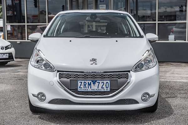 2013 Peugeot 208 Allure A9