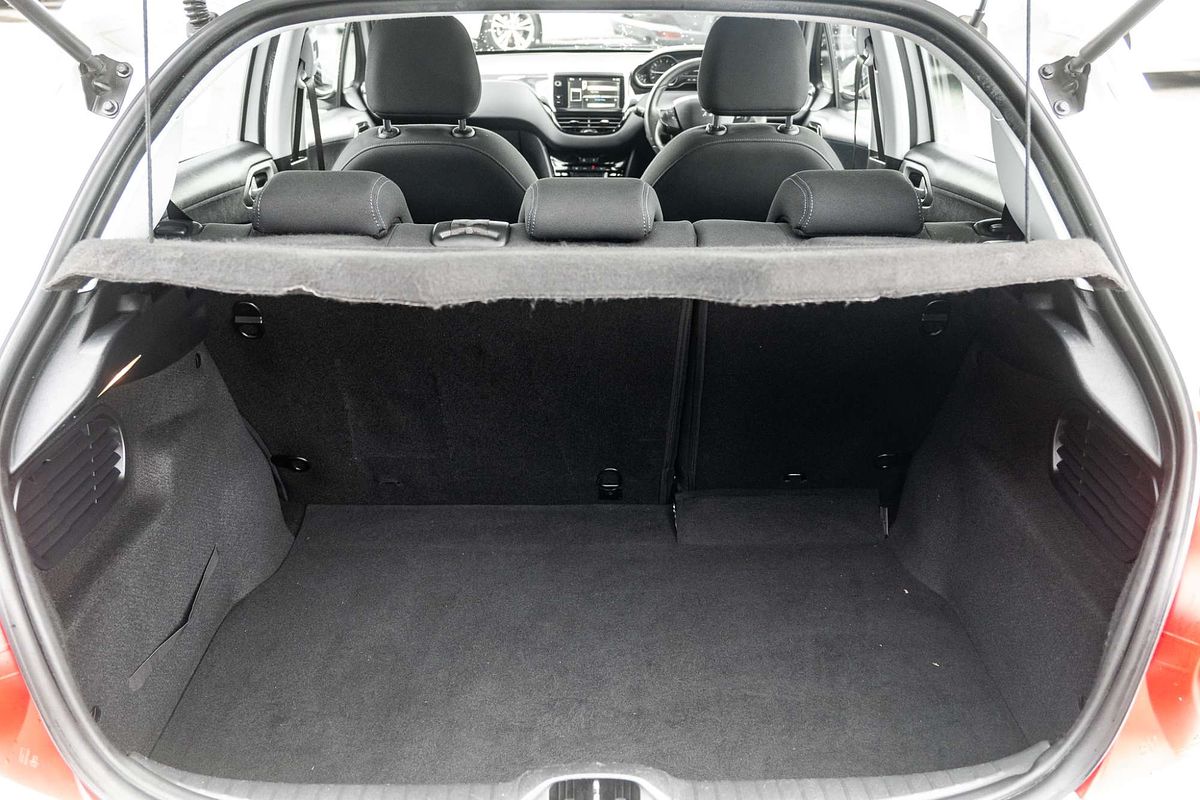 2013 Peugeot 208 Allure A9