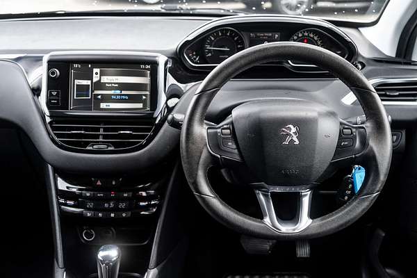 2013 Peugeot 208 Allure A9
