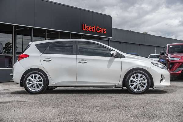 2015 Toyota Corolla Ascent Sport ZRE182R