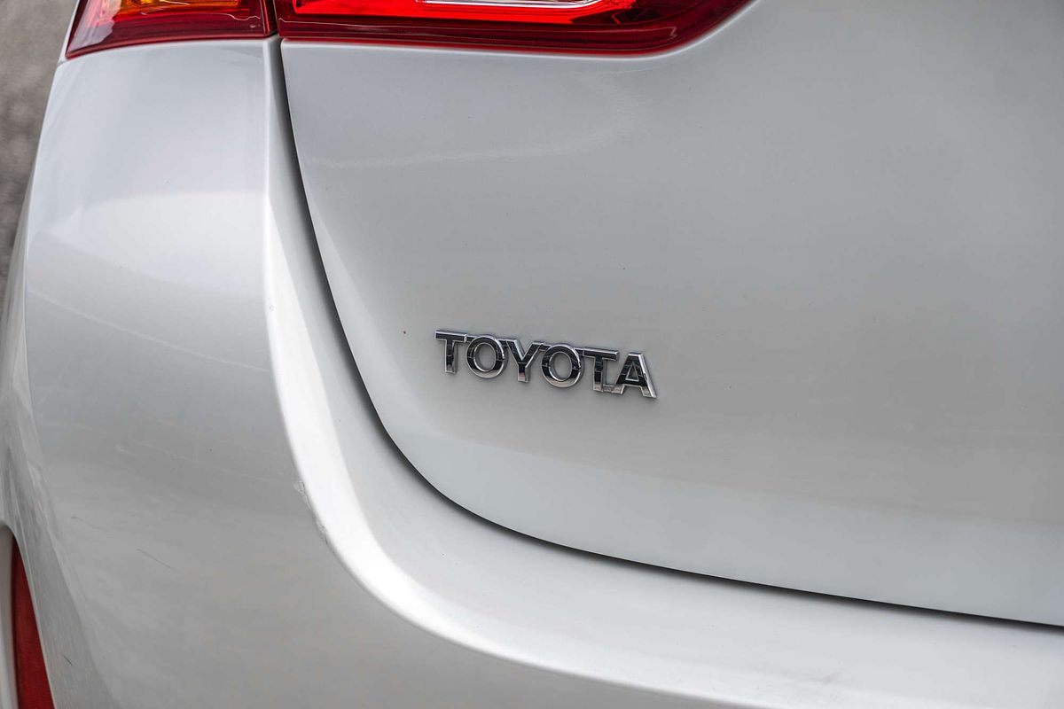 2015 Toyota Corolla Ascent Sport ZRE182R