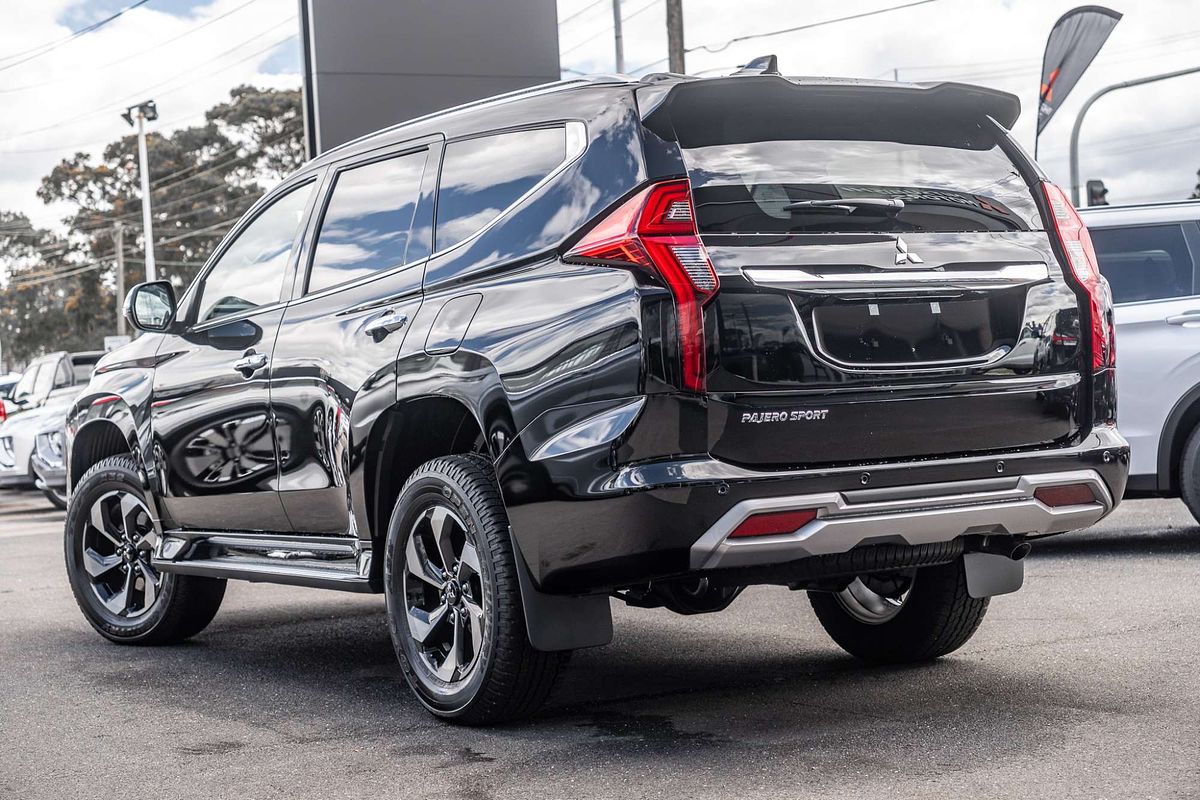 2025 Mitsubishi Pajero Sport Exceed QG