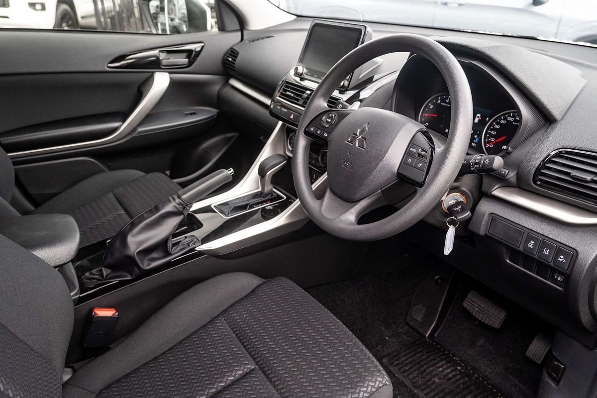2024 Mitsubishi Eclipse Cross ES YB