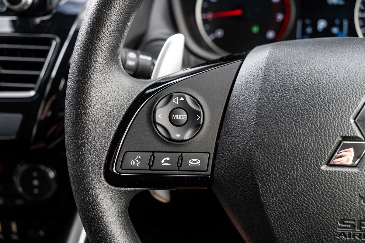 2024 Mitsubishi Eclipse Cross ES YB