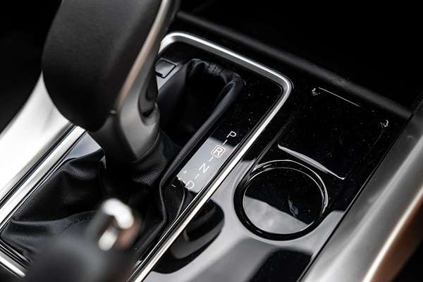 2024 Mitsubishi Eclipse Cross ES YB