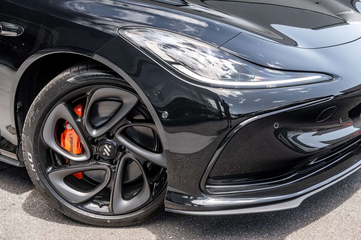 2025 MG IM5 Performance P12L