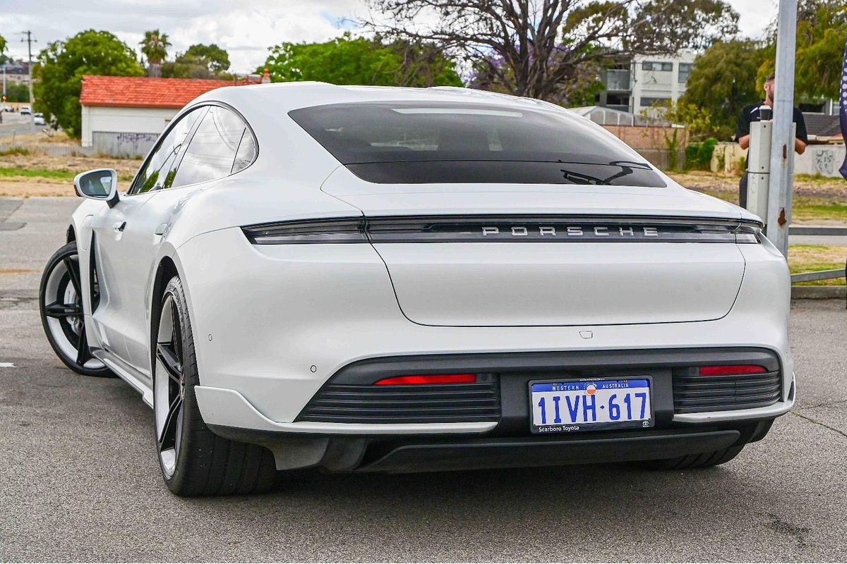 2021 Porsche Taycan 4S Y1A