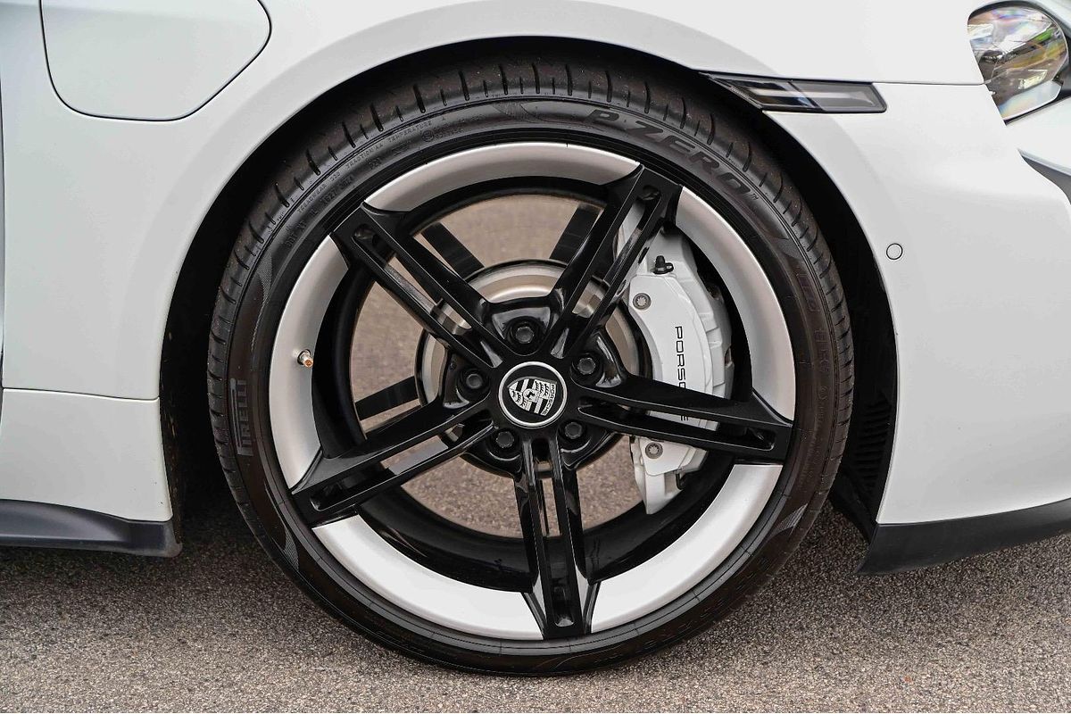 2021 Porsche Taycan 4S Y1A