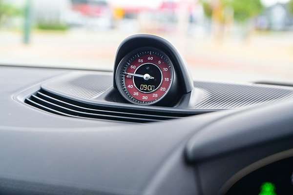 2021 Porsche Taycan 4S Y1A