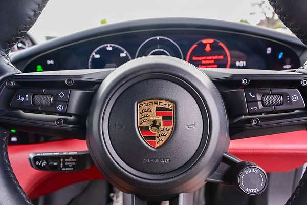 2021 Porsche Taycan 4S Y1A