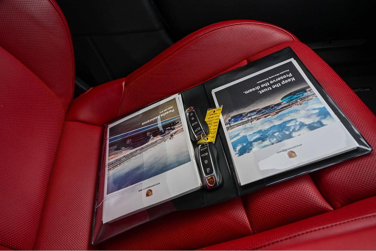 2021 Porsche Taycan 4S Y1A