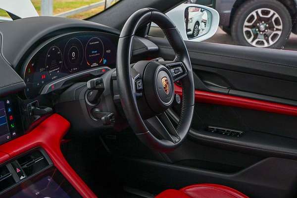 2021 Porsche Taycan 4S Y1A