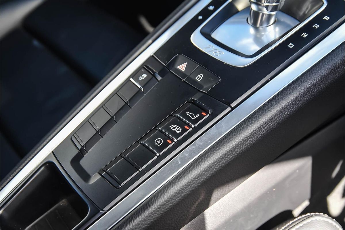 2019 Porsche 718 Cayman 982